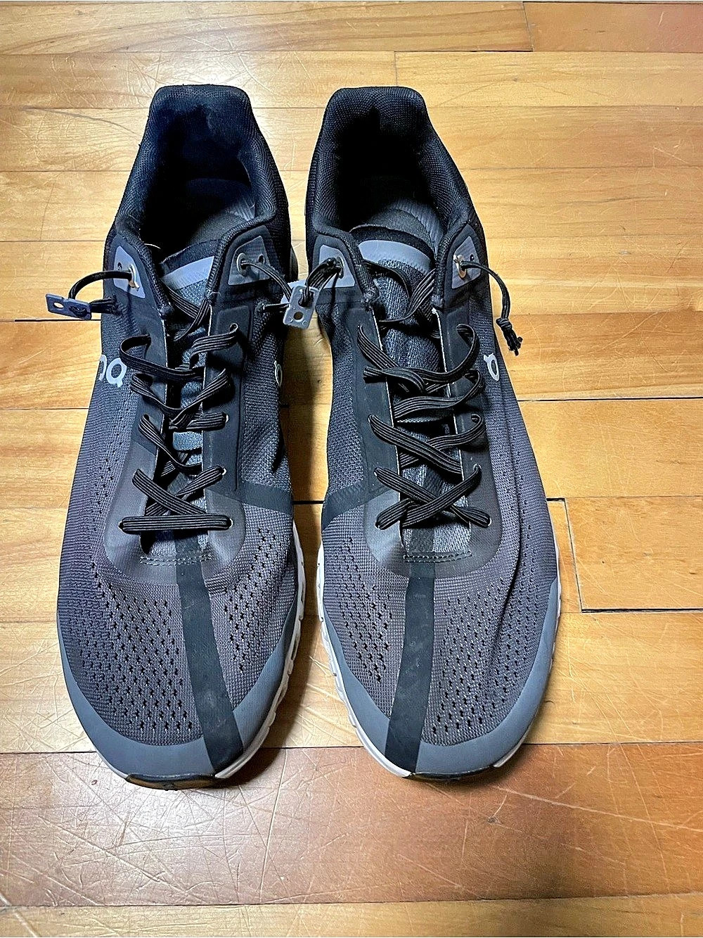 On Cloud 5 Black Athletic Shoes